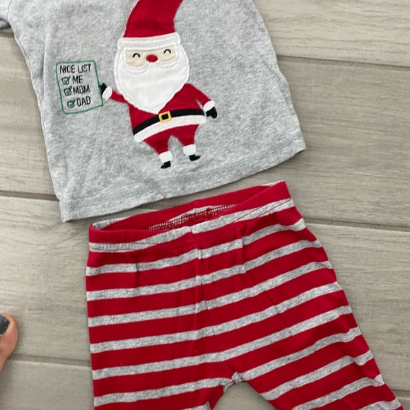 $15 for any 3 kids outfit-Carter’s Boys Santa Pjs - Picture 4 of 5